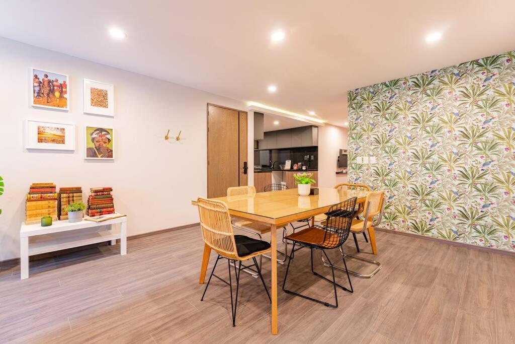 Apartment African Vibes, Roof Top/gym, Across Parque Espana Mexico City